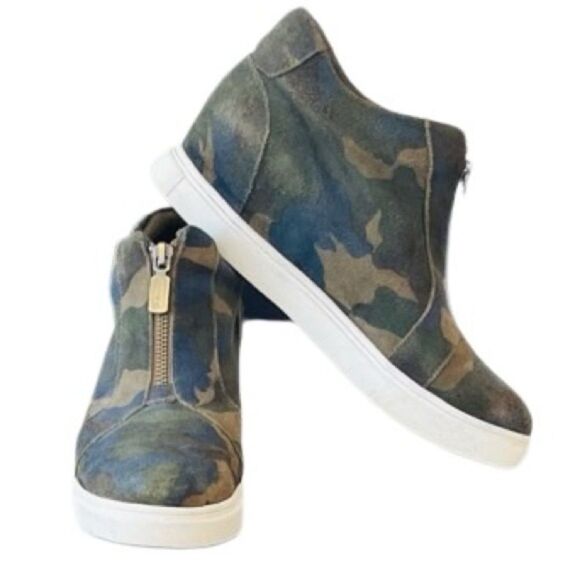 Blondo Glenda Waterproof Womens Wedge Zip front Bootie Camo Suede Size 8.5 M - Picture 5 of 6